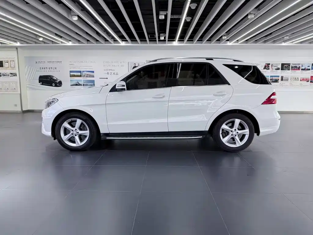Mercedes-Benz M-Class — миниатюра 7