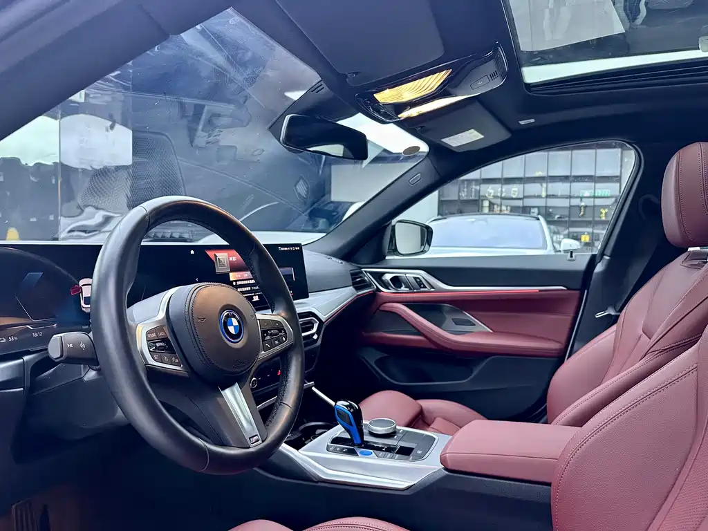 BMW i4 — миниатюра 14