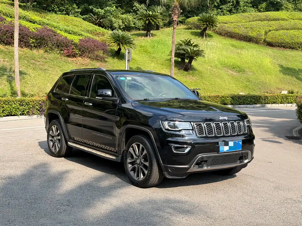 Jeep Grand Cherokee (Import) — миниатюра 3