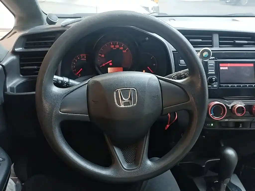 Honda Fit — миниатюра 11