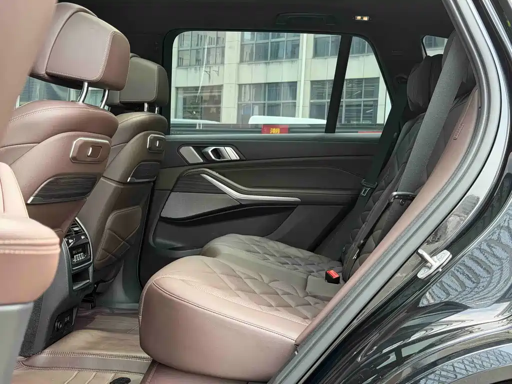 BMW X5 2023 xDrive 40Li M Sport