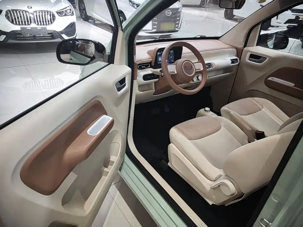 Wuling MINIEV — миниатюра 16