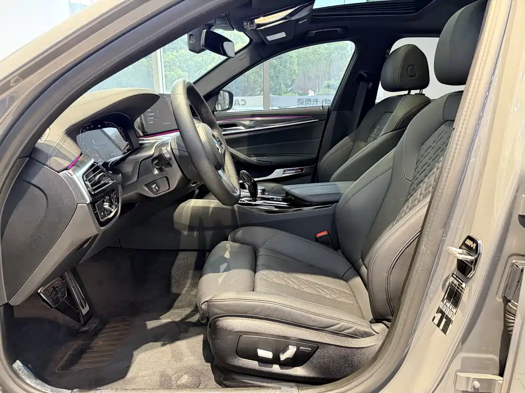 BMW 5 Series 5 2022 525i M Sport