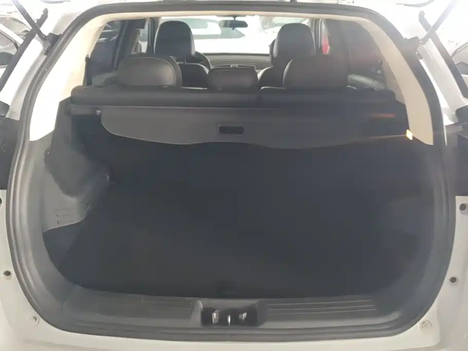 Geely Boyue — миниатюра 4