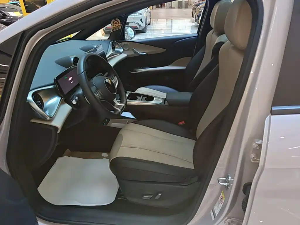 BYD Dolphin — миниатюра 15