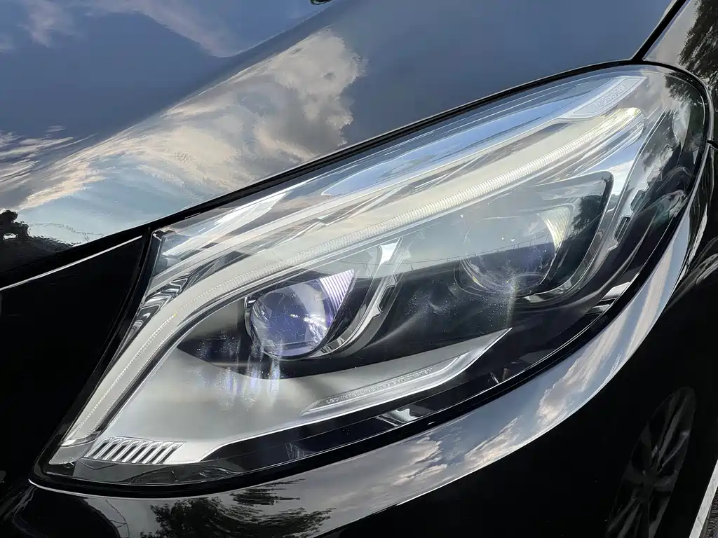 Mercedes-Benz GLE (Import) — миниатюра 15