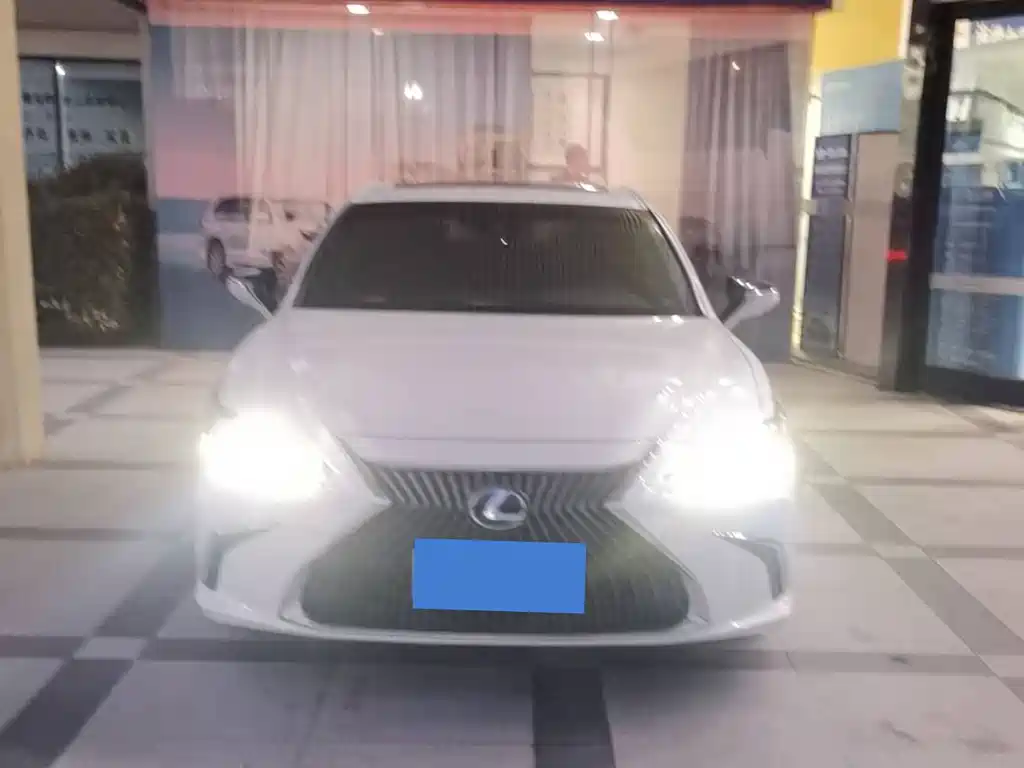Lexus ES — миниатюра 3