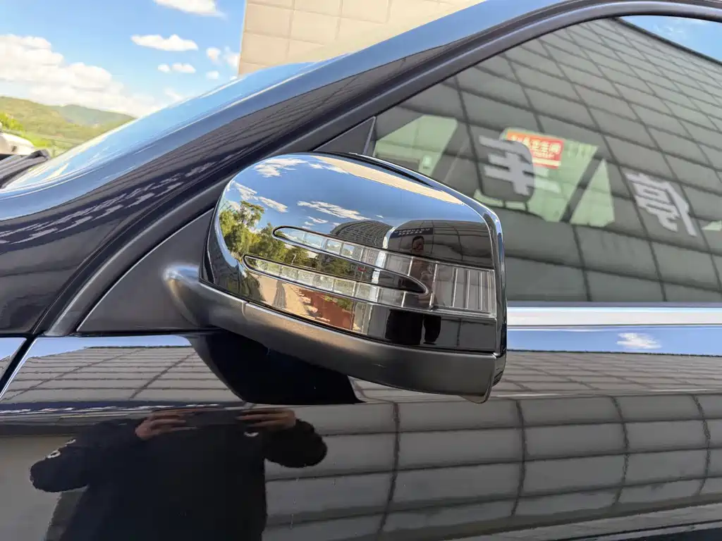 Mercedes-Benz GLE (Import) — миниатюра 15