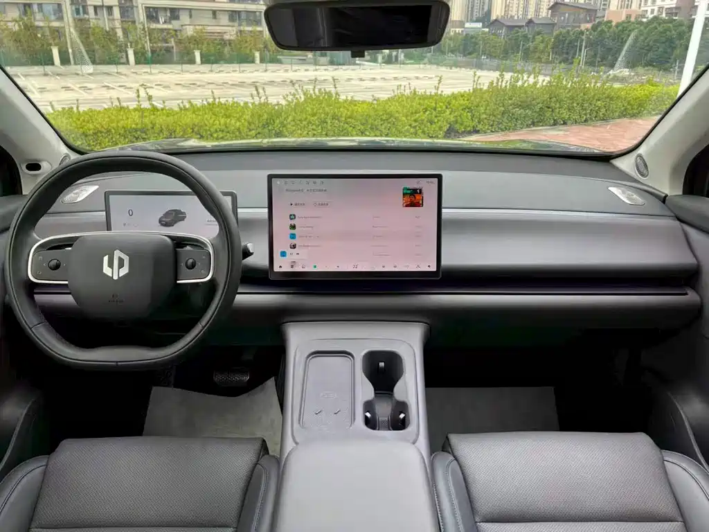 Leapmotor Leapmotor C10 — миниатюра 5