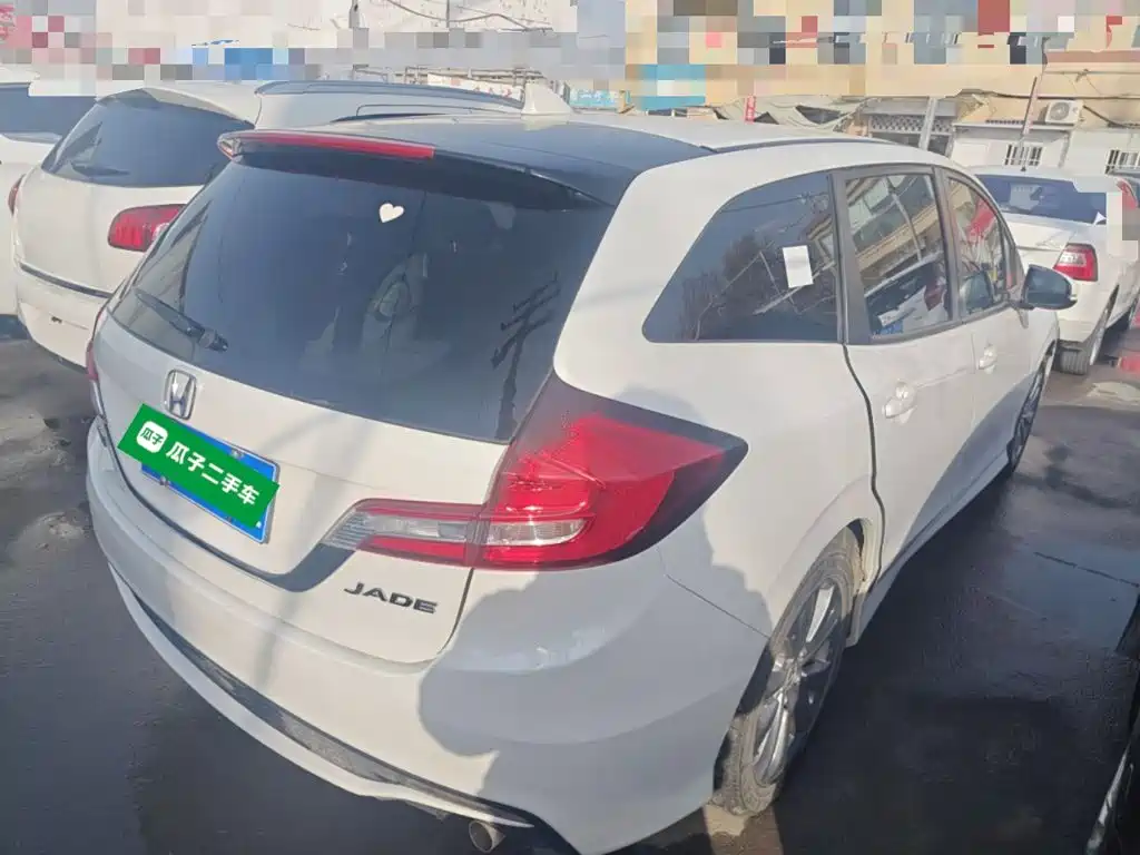 Honda Jade 2017 1.8L AT 5 мест