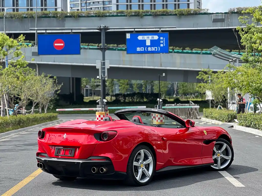 Ferrari Portofino — миниатюра 5