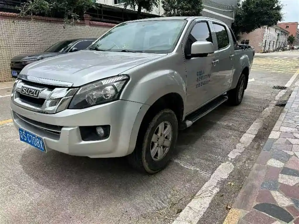 Купить Isuzu Lingtuo