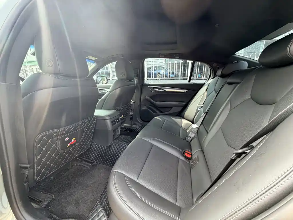 Cadillac CT5 — миниатюра 15