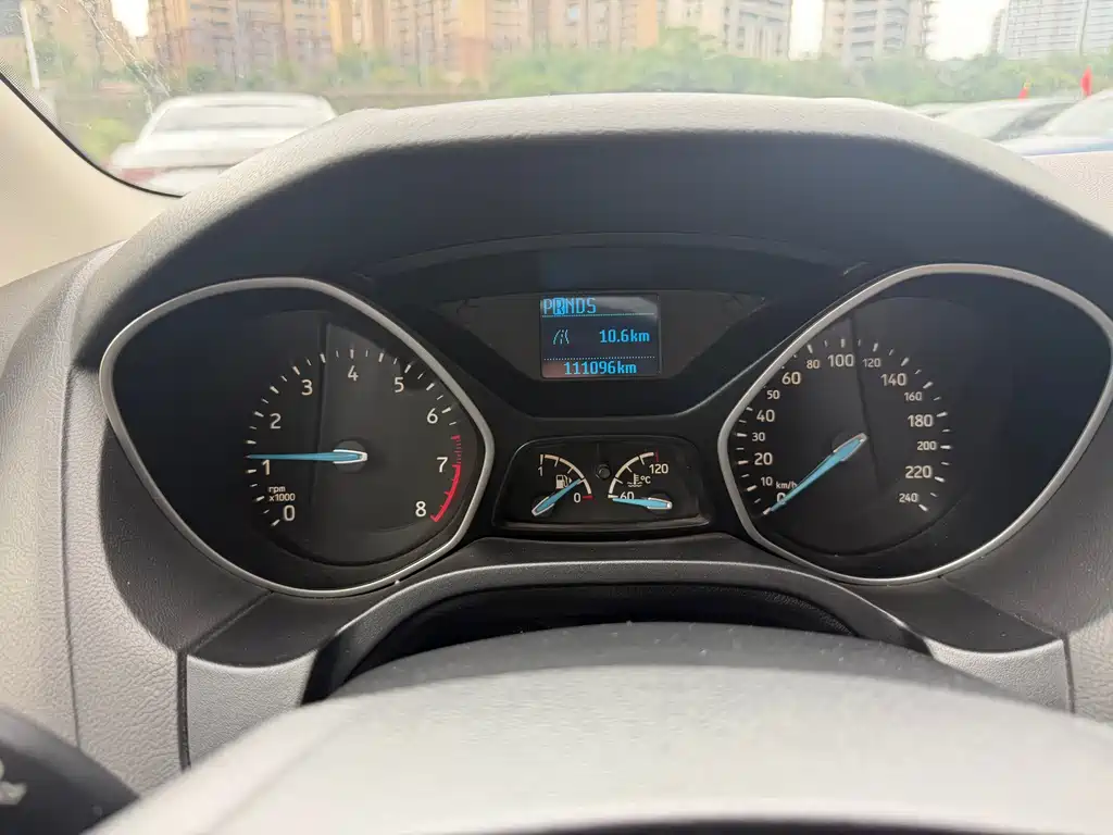 Ford Focus — миниатюра 10