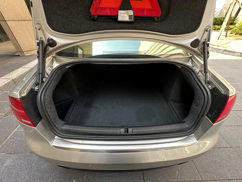 Audi A4 — миниатюра 14