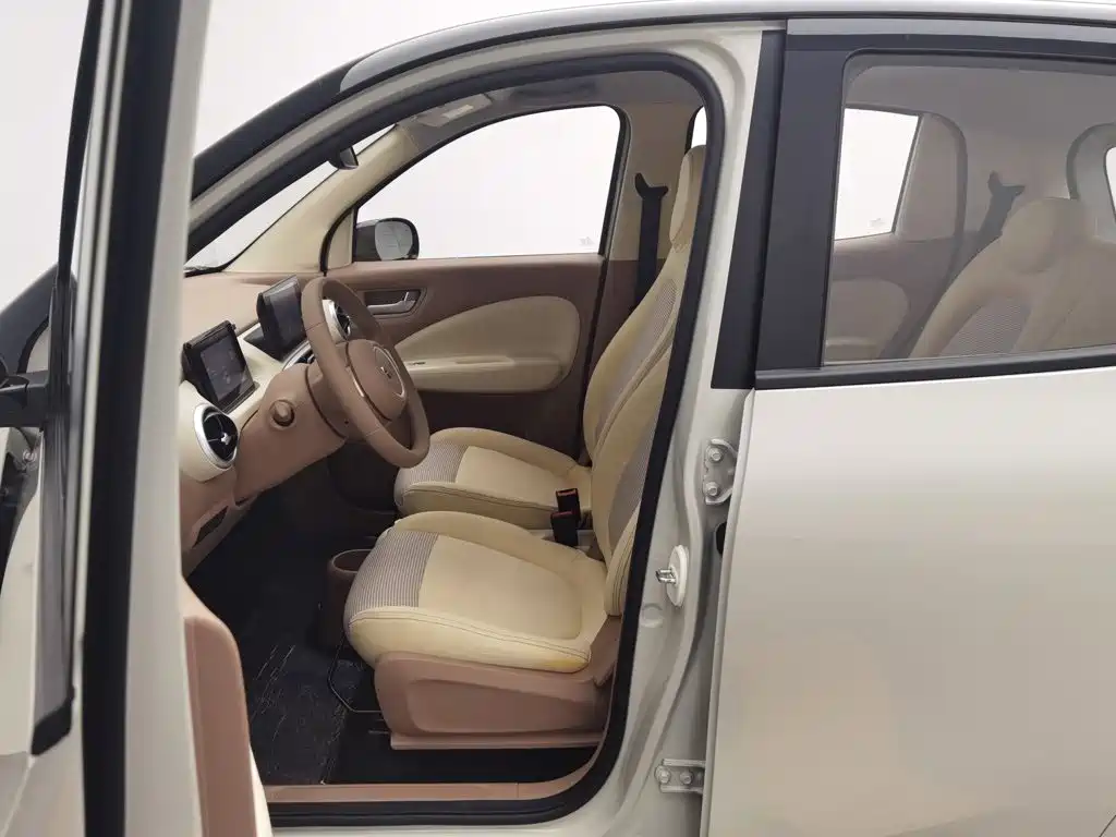 Wuling MINIEV — миниатюра 10
