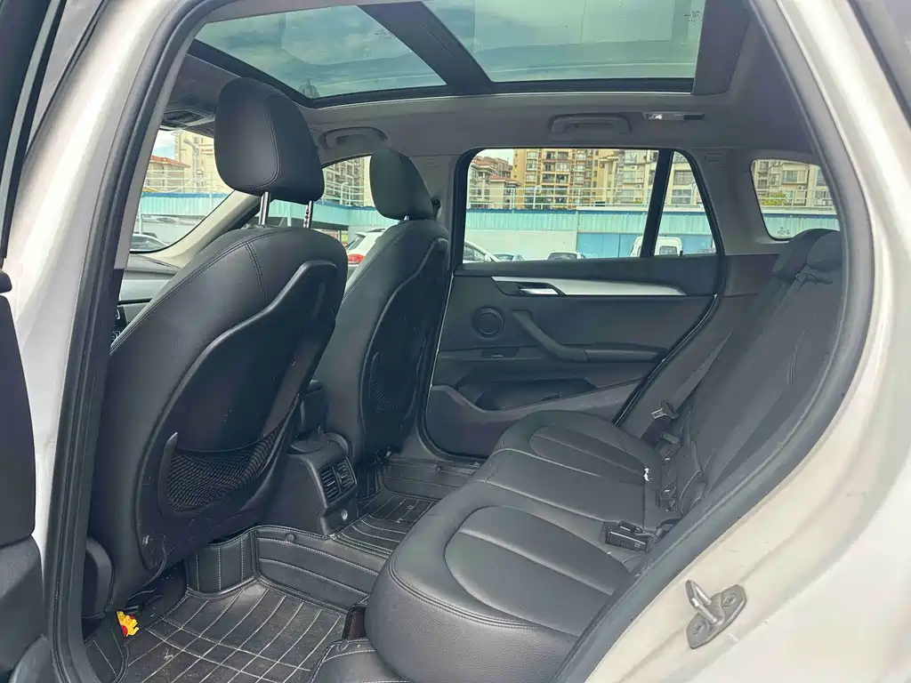 BMW X1 — миниатюра 4