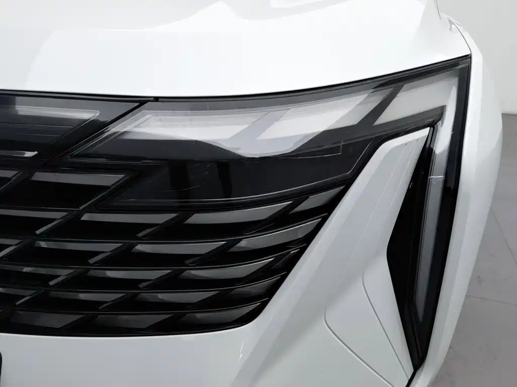 Geely Boyue L — миниатюра 7