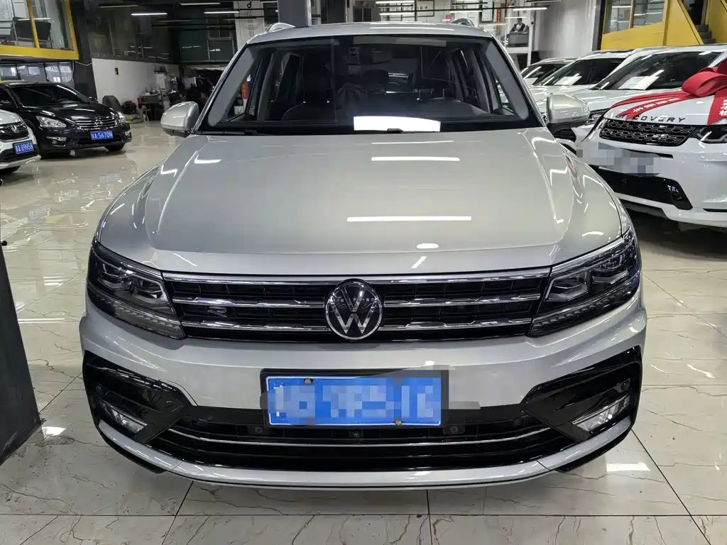 Volkswagen Tiguan L — миниатюра 2