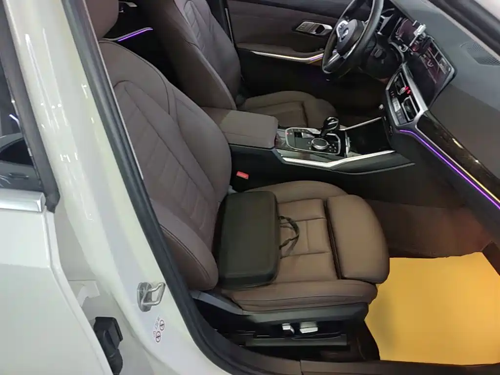 BMW 3 Series — миниатюра 25
