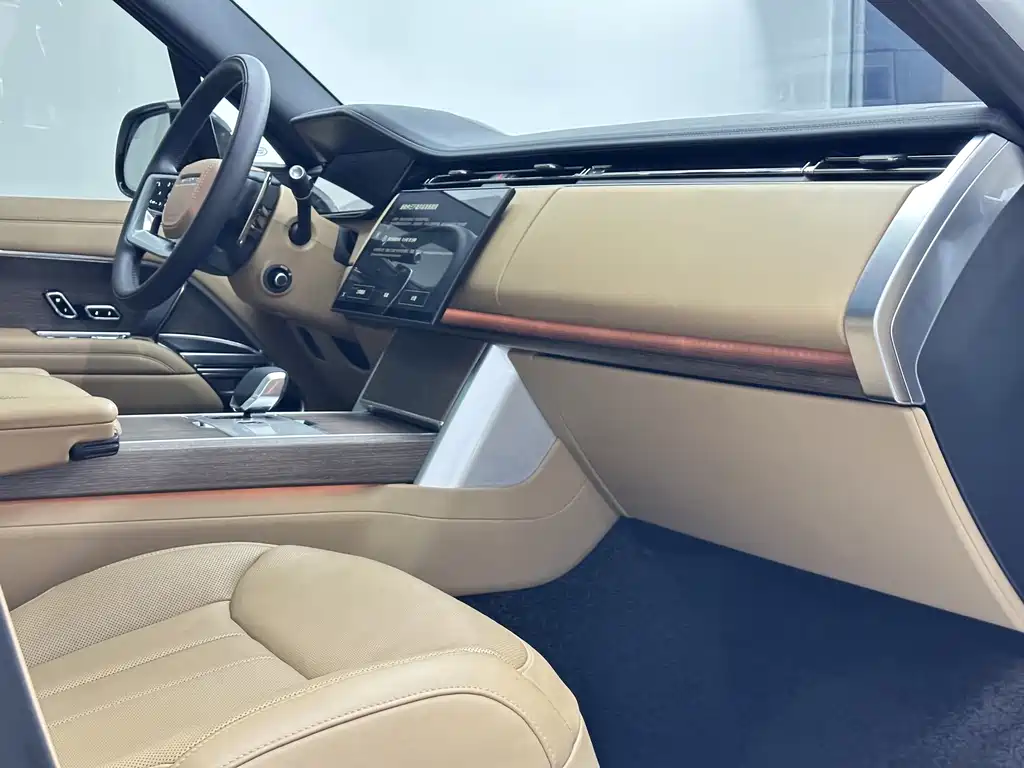 Land Rover Range Rover — миниатюра 16