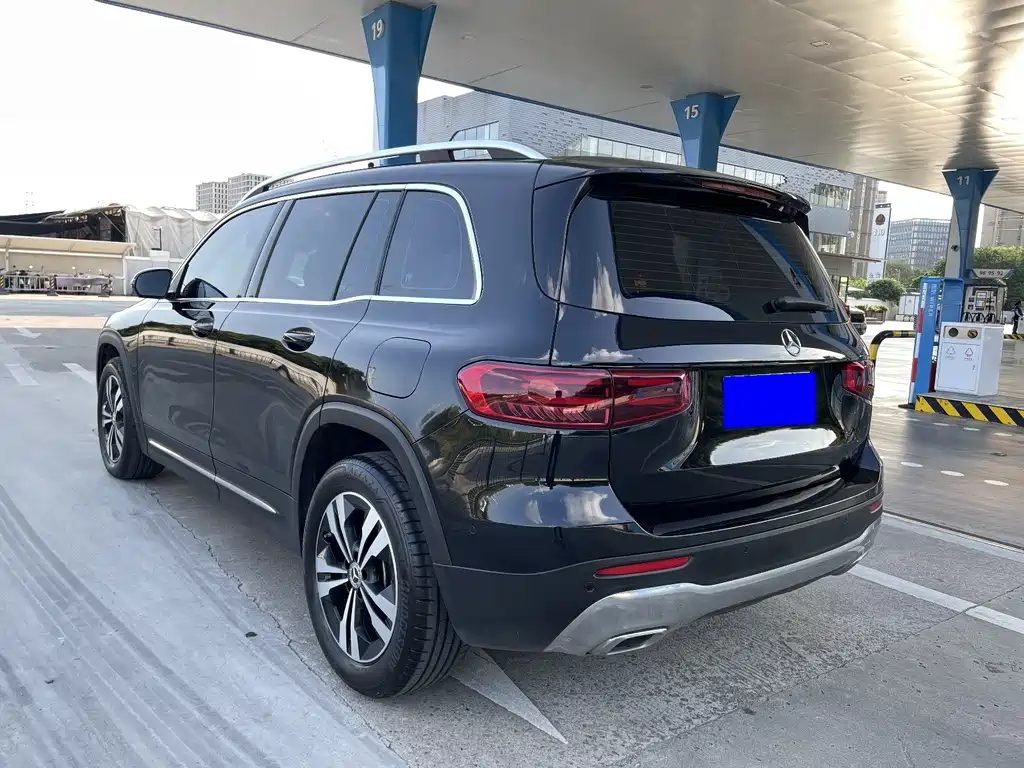 Mercedes-Benz GLB — миниатюра 6