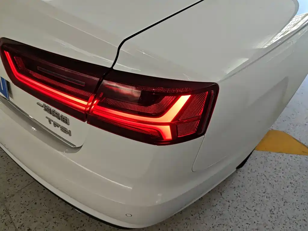 Audi A6L 2018 30 TFSI