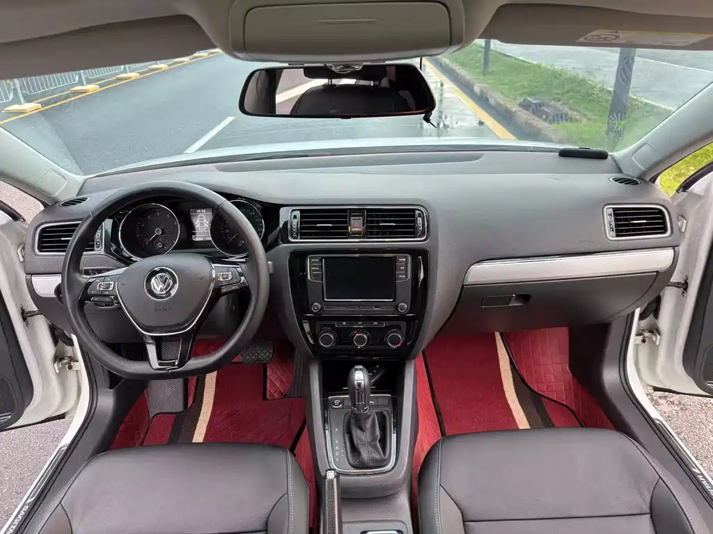 Volkswagen Sagitar 2018 280TSI DSG