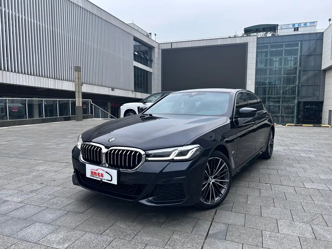 宝马5系 2022款 改款二 530Li 领先型 M运动套装 2022