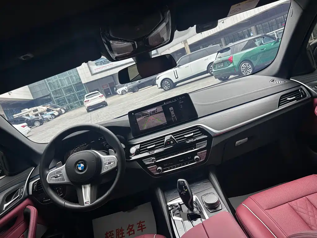 BMW 5 Series — миниатюра 15