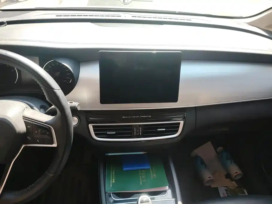 BYD MAX — миниатюра 13