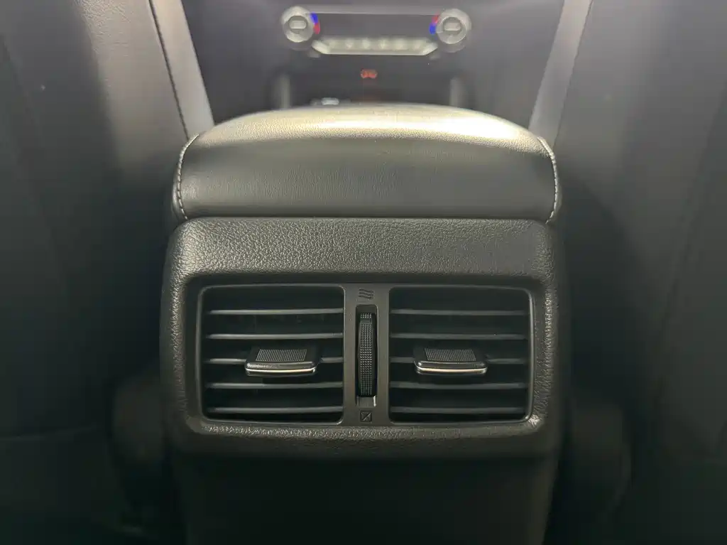 Nissan Sylphy — миниатюра 16