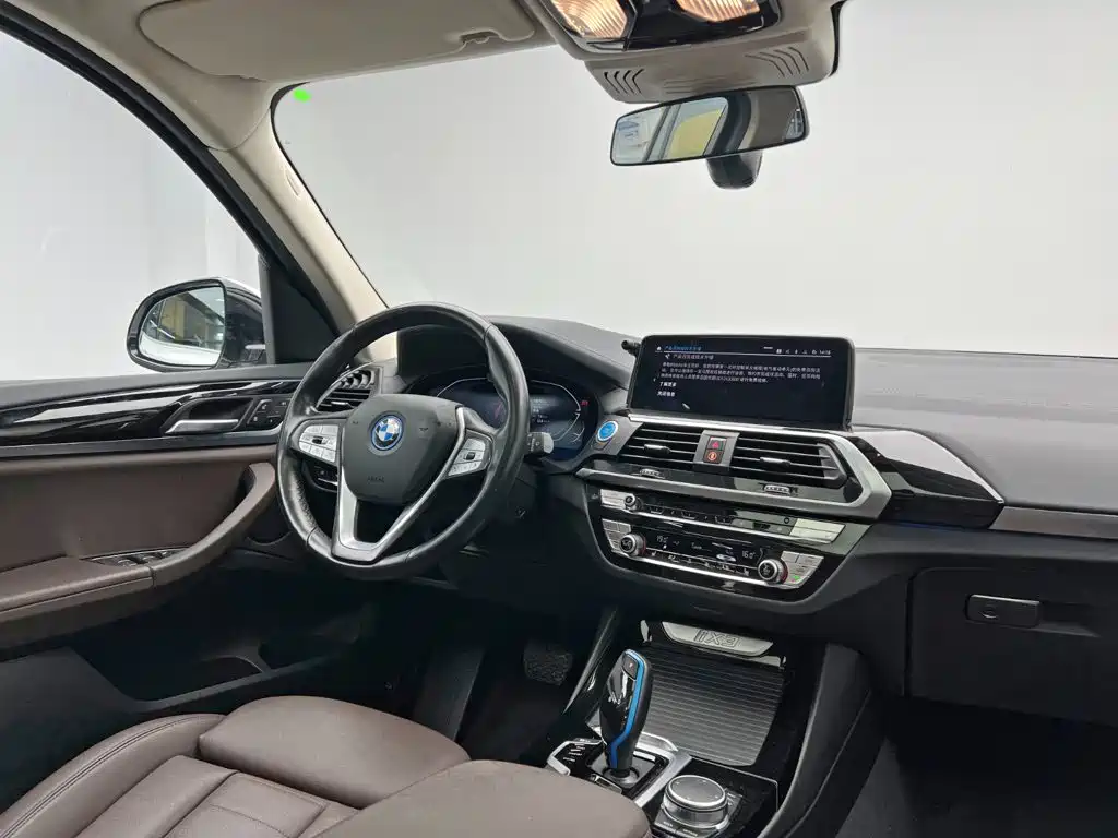 BMW iX3 — миниатюра 20
