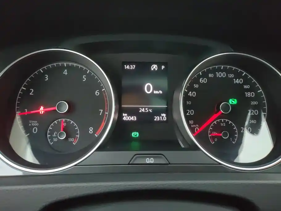 Volkswagen Golf — миниатюра 14