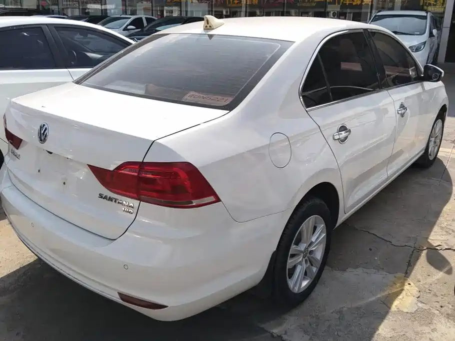 Volkswagen Santana — миниатюра 3