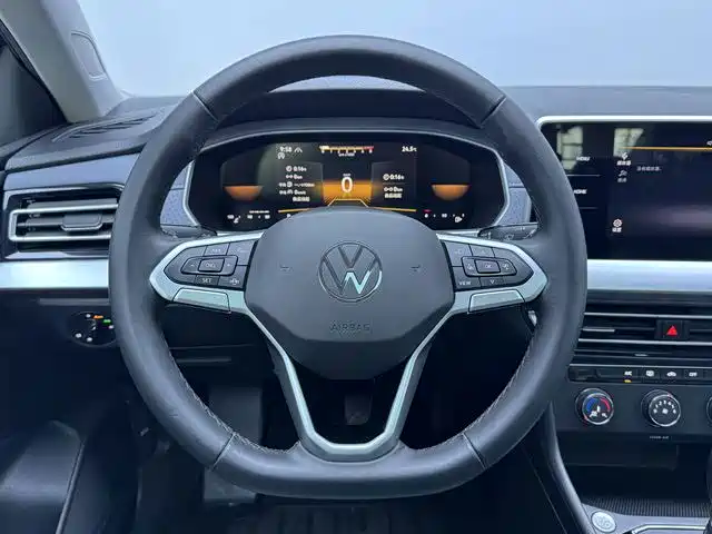 Volkswagen Lavida 2023 — фото 10