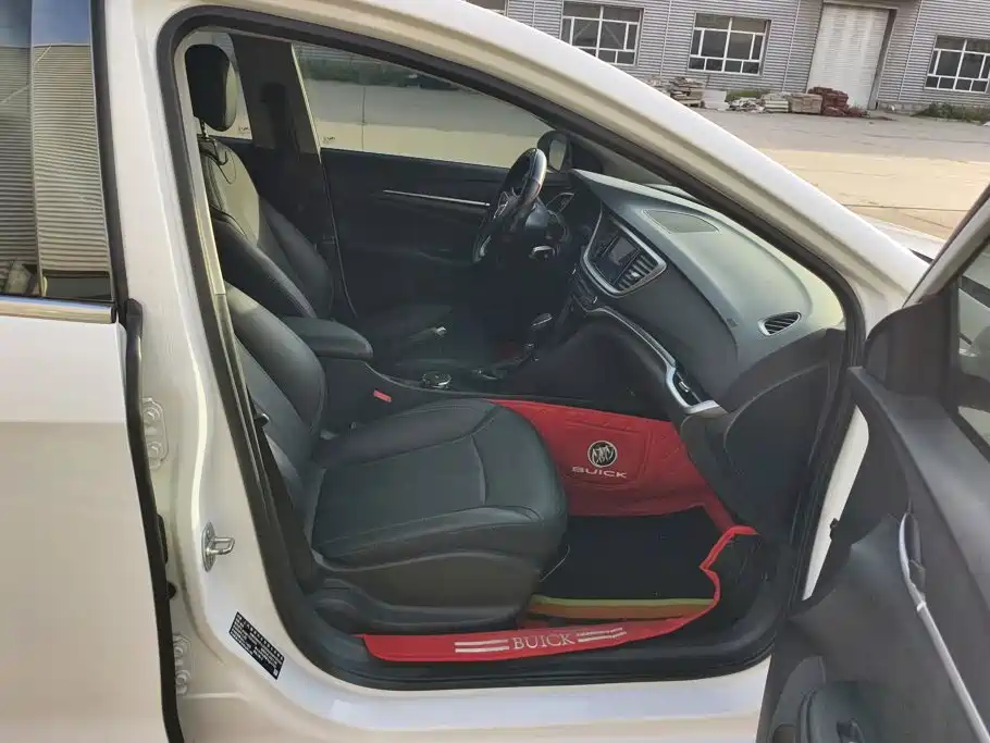 Buick Excelle — миниатюра 8