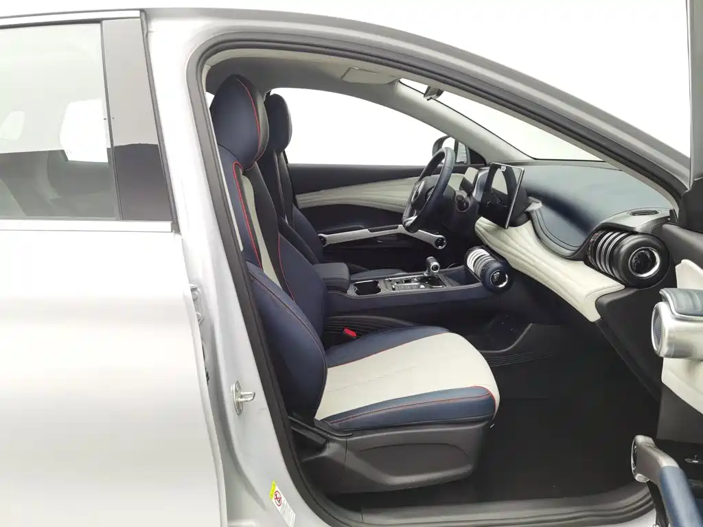 BYD Yuan Plus — миниатюра 23
