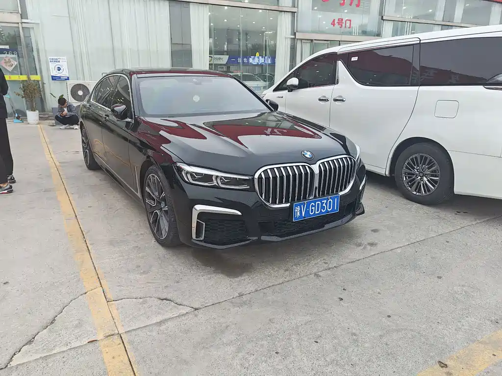 BMW 7 Series — миниатюра 2