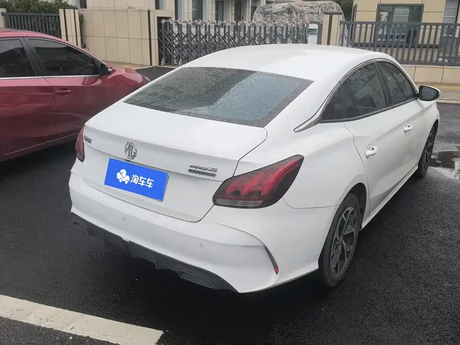 MG MG5 — миниатюра 3