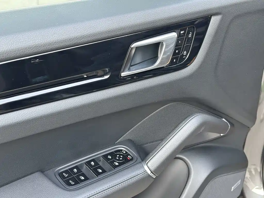 Porsche Cayenne 2019 Cayenne 3.0T
