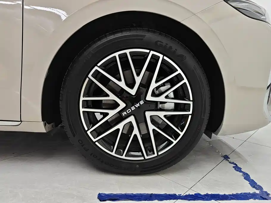 Roewe M7 DMH — миниатюра 6