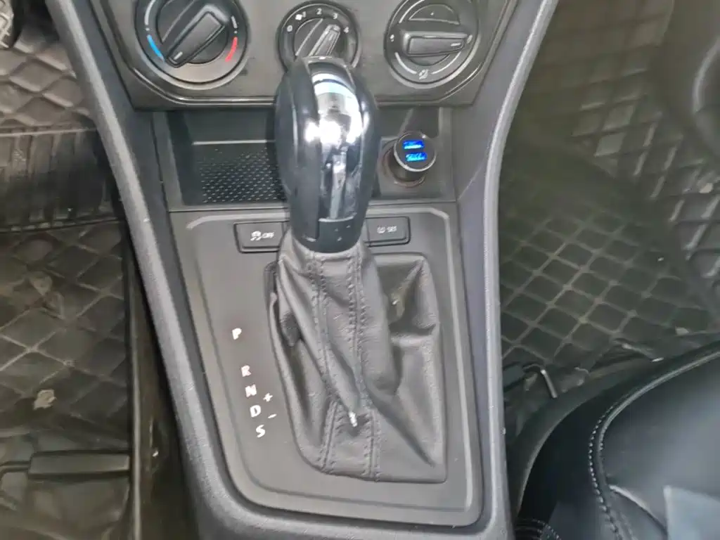 Volkswagen Lavida — миниатюра 14