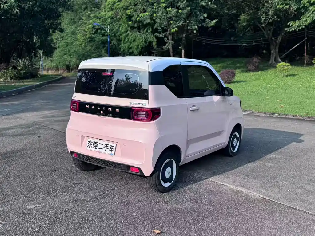 Wuling MINIEV — миниатюра 10