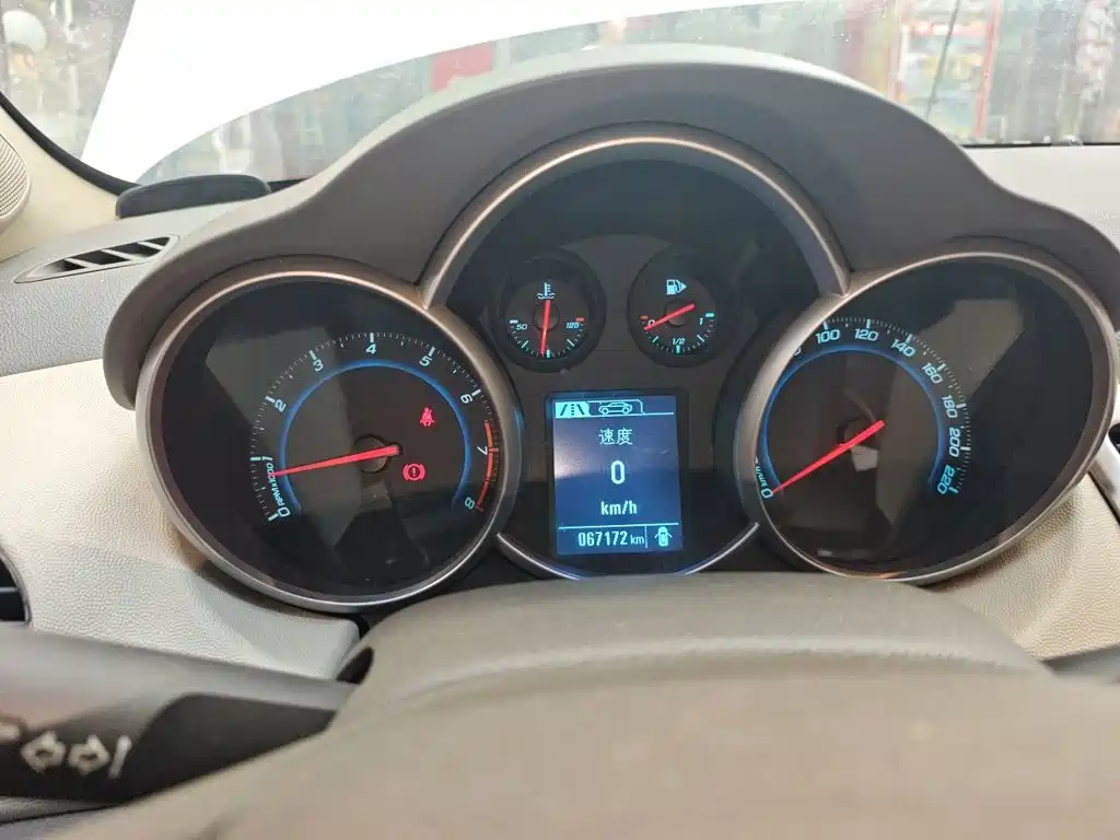 Chevrolet Cruze — миниатюра 12