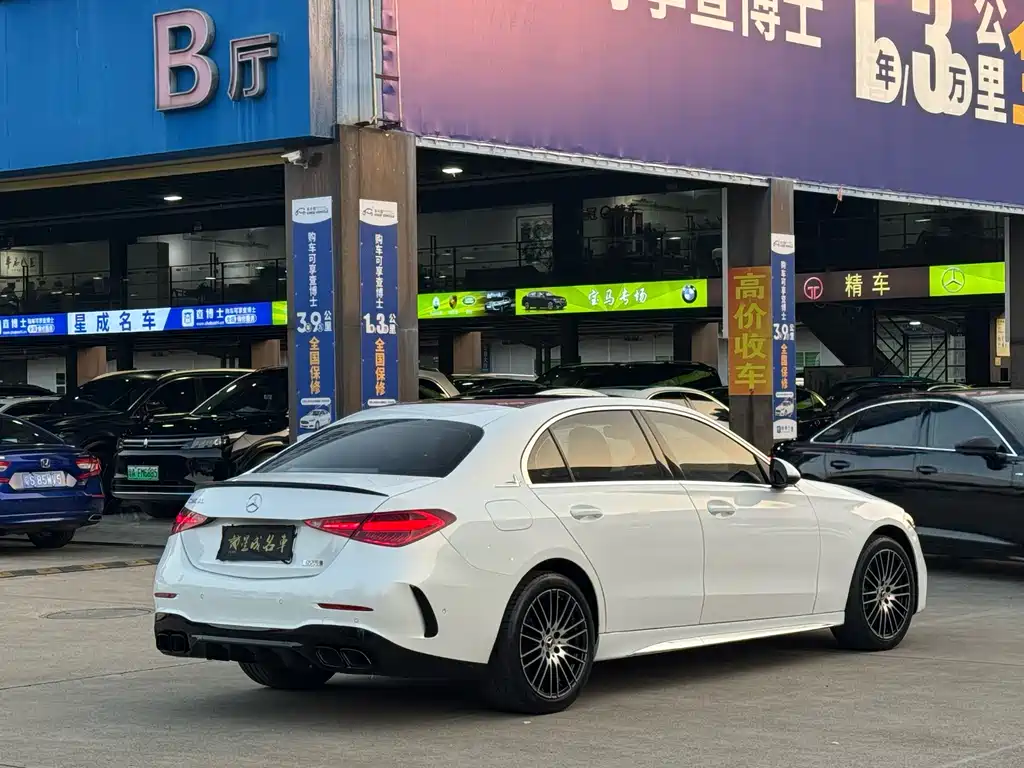 Mercedes-Benz C-Class — миниатюра 17