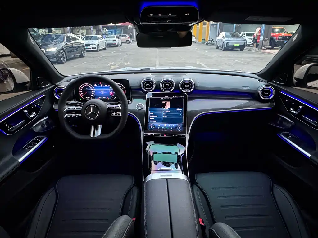 Mercedes-Benz C-Class — миниатюра 9