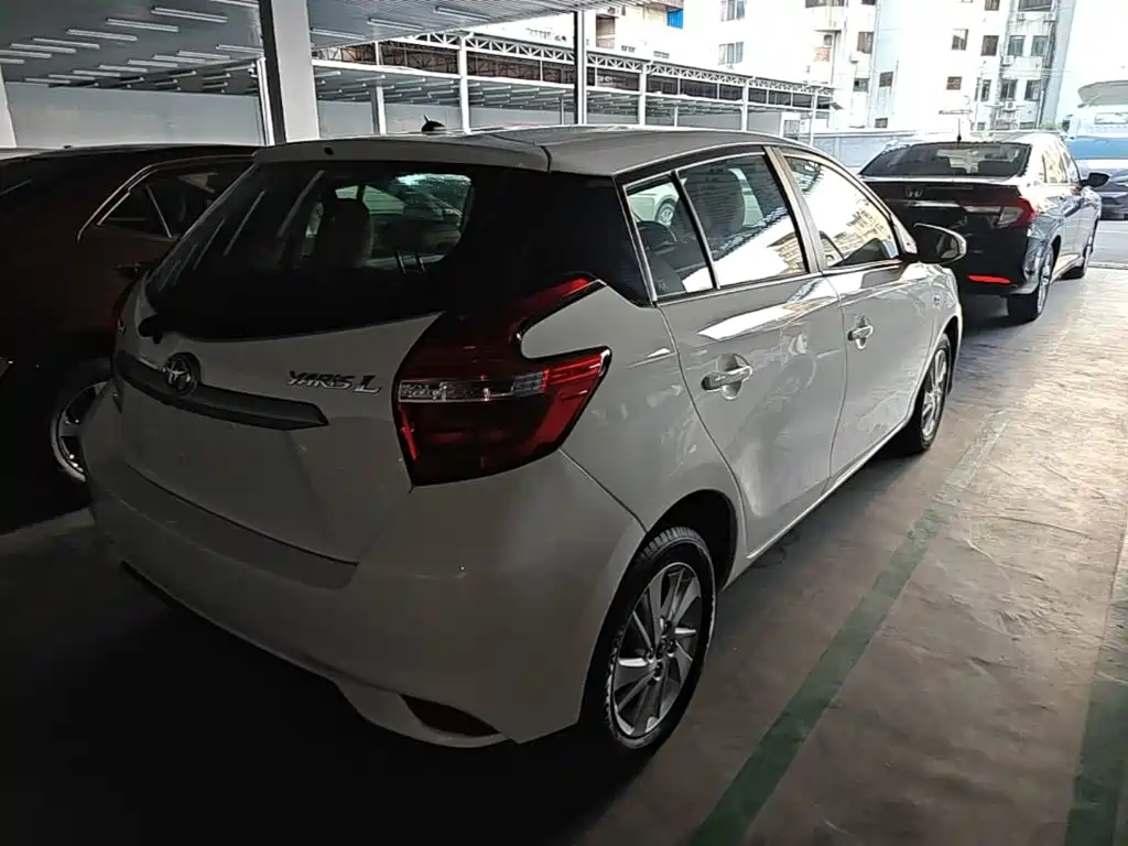 Toyota Yaris L — миниатюра 7