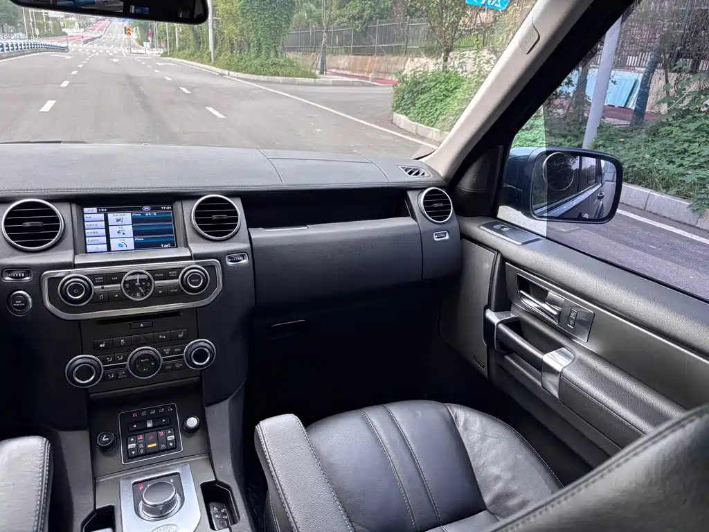 Land Rover Discovery — миниатюра 13