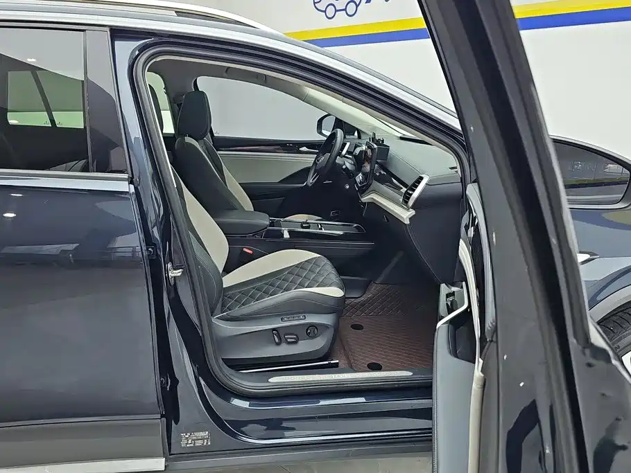 Volkswagen ID.6 Crozz — миниатюра 8